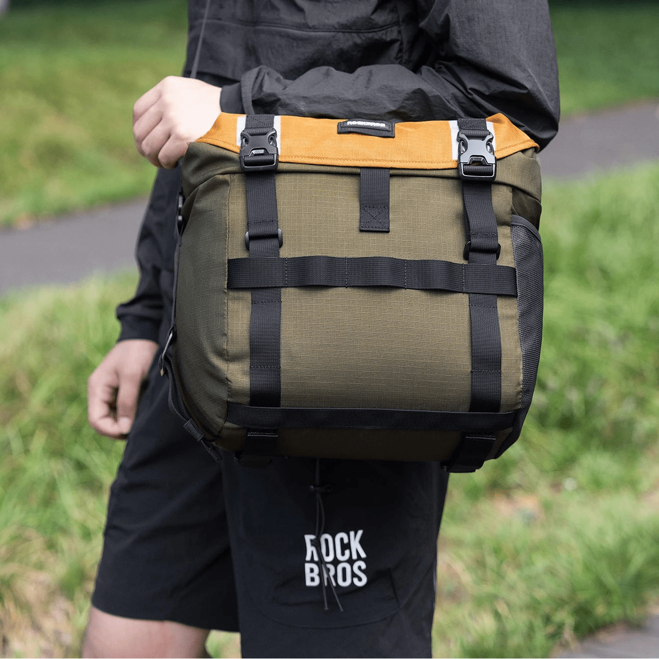 ROCKBROS 24L Waterproof Handlebar Bag - The Wright Bikes