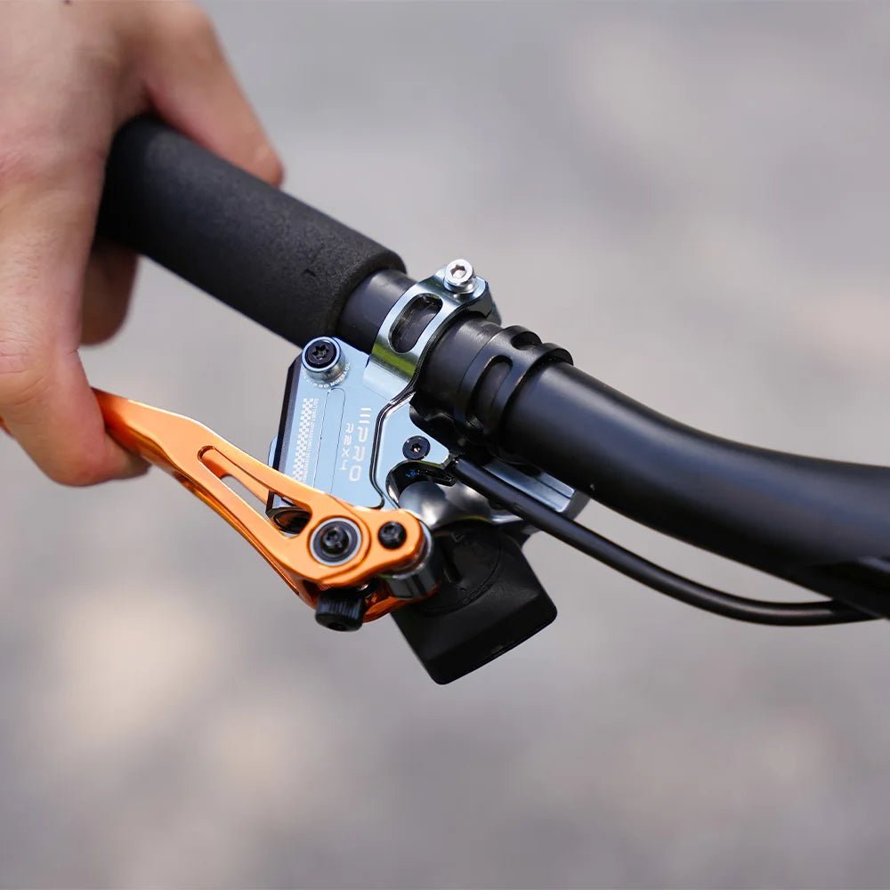 ONIRII IIIPRO R2X4 Quick Release Hydraulic Disc Brake - The Wright Bikes